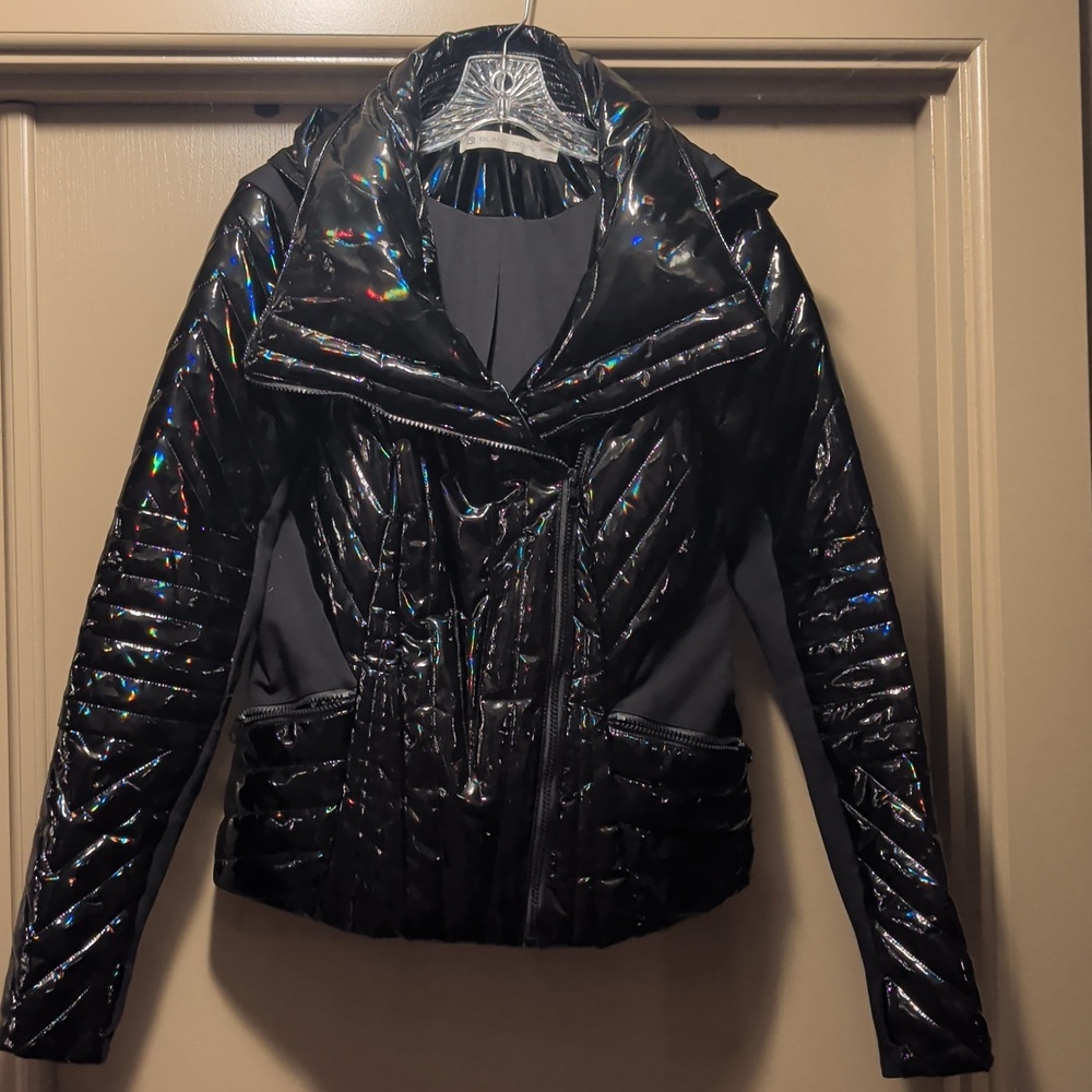 Blanc Noir Motion Panel Puffer, Iridescent Black
